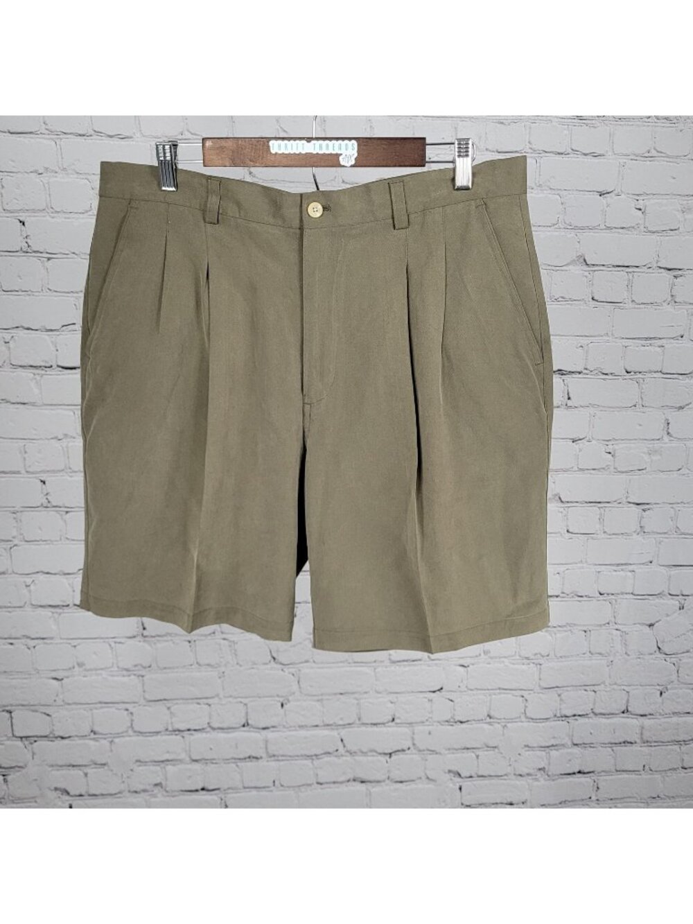 Caribbean Green 100% Silk Pleated Front Pockets Casual Shorts 36 (36x8.5)